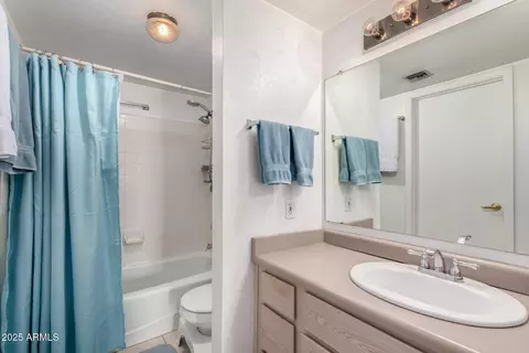 Bath - 6120 E Minton Pl, Mesa, AZ 85215 photo 2 of 2