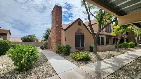 7977 W Wacker Rd #226, Peoria, AZ 85381