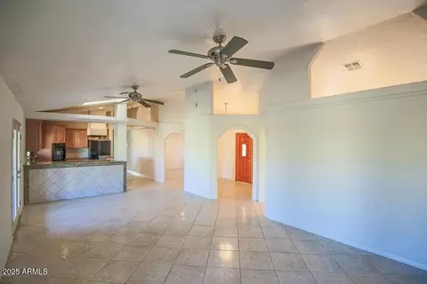 34311 N 7th St, Phoenix, AZ 85085 photo 3