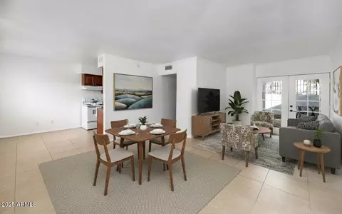 3313 N 68th St #136, Scottsdale, AZ 85251