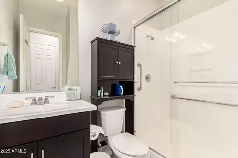 Bath - 3927 E Arabian Dr, Gilbert, AZ 85296 photo 5 of 5