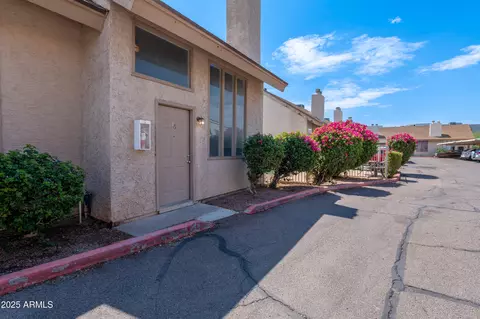 4240 N Longview Ave #16, Phoenix, AZ 85014