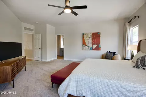Bedroom - 1302 E Milada Dr, Phoenix, AZ 85042 photo 2 of 4
