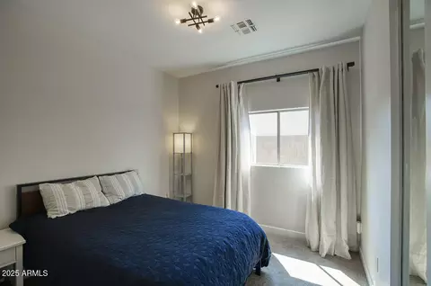 Bedroom - 1302 E Milada Dr, Phoenix, AZ 85042 photo 4 of 4