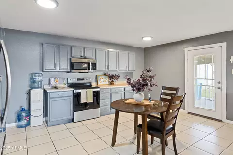 13810 N 48th Ave, Glendale, AZ 85306
