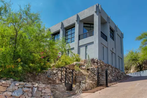 4228 E Highlands Dr, Paradise Valley, AZ 85253