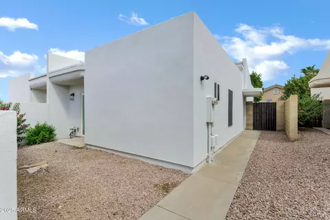 5830 E Nance St, Mesa, AZ 85215 photo 4
