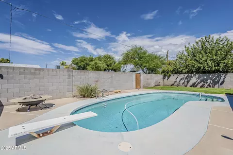 Exterior - 2310 E Marmora St, Phoenix, AZ 85022 photo 2 of 7