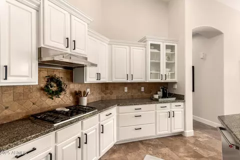 Kitchen - 533 E Joseph Way, Gilbert, AZ 85295 photo 4 of 4
