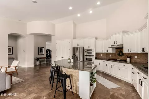 Kitchen - 533 E Joseph Way, Gilbert, AZ 85295 photo 2 of 4
