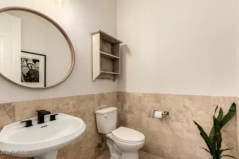 Bath - 533 E Joseph Way, Gilbert, AZ 85295 photo 5 of 5