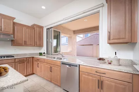 Kitchen - 9541 E Theia Dr, Mesa, AZ 85212 photo 2 of 6