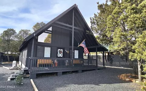 3572 Deer Track Trl, Overgaard, AZ 85933