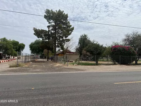 7621 N Alsup Ave #REAR, Litchfield Park, AZ 85340