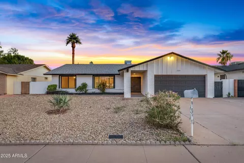 1527 E Bell De Mar Dr, Tempe, AZ 85283