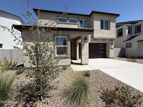 635 N Vine St, Chandler, AZ 85225