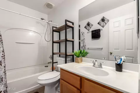 Bath - 195 S 16th Pl, Coolidge, AZ 85128 photo 3 of 3