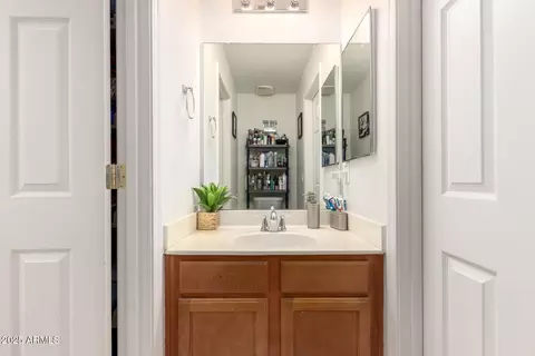Bath - 195 S 16th Pl, Coolidge, AZ 85128 photo 2 of 3