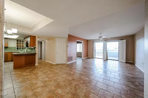 17404 N 99th Ave #315, Sun City, AZ 85373