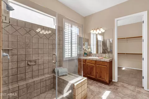 Bath - 4049 E Rakestraw Ln, Gilbert, AZ 85298 photo 1 of 2
