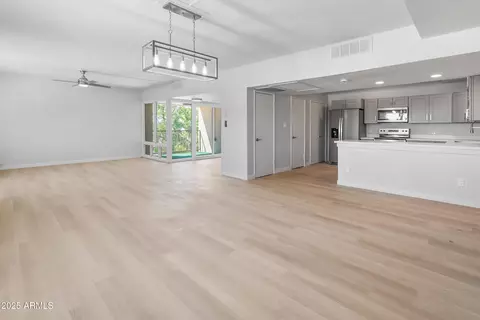 Living - 349 E Thomas Rd #E301, Phoenix, AZ 85012 photo 1 of 6