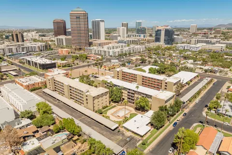 View/Area - 349 E Thomas Rd #E301, Phoenix, AZ 85012 photo 1 of 2