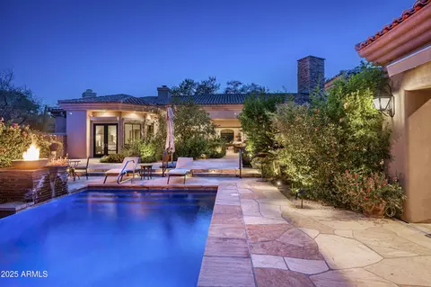 8150 N Ridgeview Dr, Paradise Valley, AZ 85253