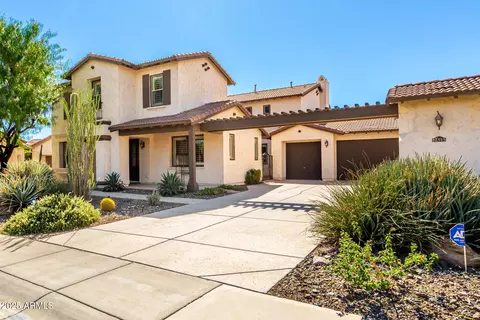 12515 W Red Hawk Dr, Peoria, AZ 85383