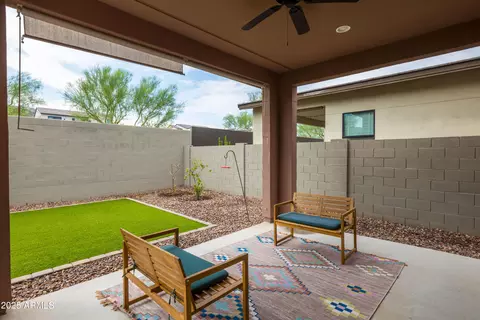 Exterior - 821 E Monte Way, Phoenix, AZ 85042 photo 3 of 7