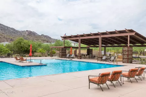 Exterior - 821 E Monte Way, Phoenix, AZ 85042 photo 7 of 7