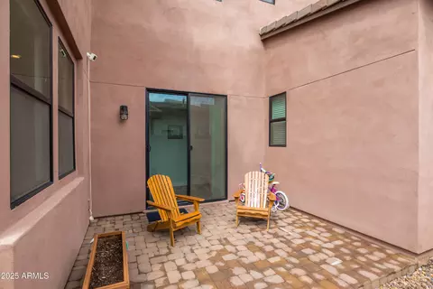 Exterior - 821 E Monte Way, Phoenix, AZ 85042 photo 2 of 7
