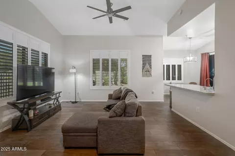 2929 W Yorkshire Dr #1102, Phoenix, AZ 85027