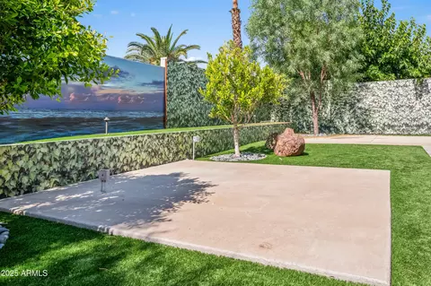 Exterior - 2501 E Cholla St, Phoenix, AZ 85028 photo 4 of 12