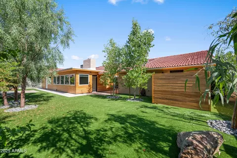 Exterior - 2501 E Cholla St, Phoenix, AZ 85028 photo 3 of 12