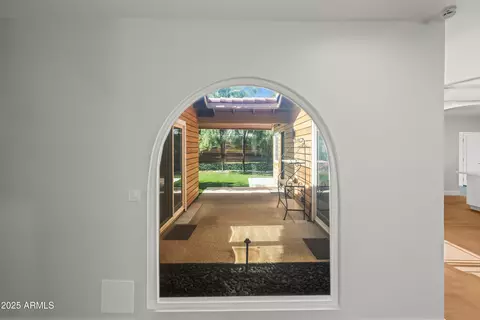 Entry Way - 2501 E Cholla St, Phoenix, AZ 85028 photo 2 of 3