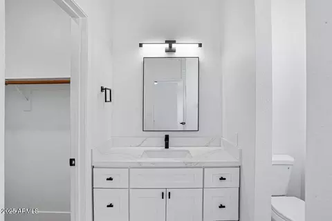 Bath - 4444 E Douglas Ave, Gilbert, AZ 85234 photo 2 of 5