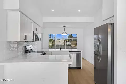 Kitchen - 4444 E Douglas Ave, Gilbert, AZ 85234 photo 1 of 4