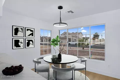 Dining - 4444 E Douglas Ave, Gilbert, AZ 85234 photo 3 of 3