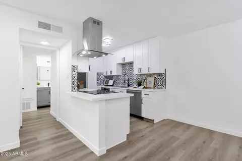 Other - 5525 E Thomas Rd #M9, Phoenix, AZ 85018 photo 1 of 6