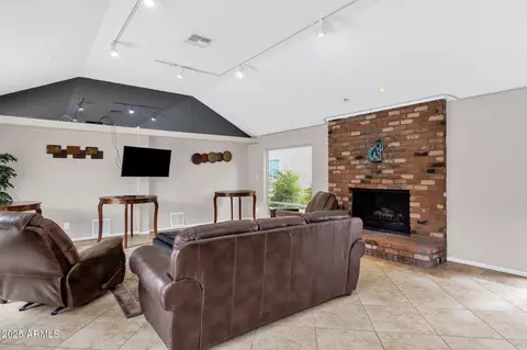 Other - 5525 E Thomas Rd #M9, Phoenix, AZ 85018 photo 4 of 6