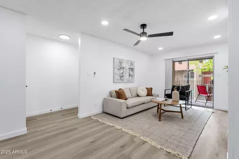 Living - 5525 E Thomas Rd #M9, Phoenix, AZ 85018 photo 2 of 5