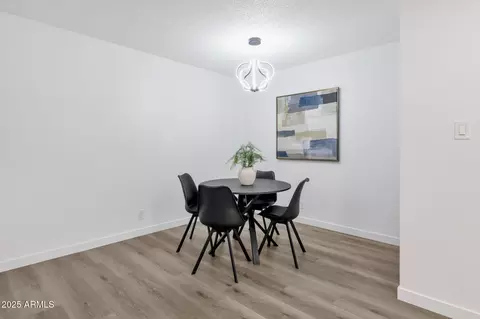 Dining - 5525 E Thomas Rd #M9, Phoenix, AZ 85018 photo 1 of 2