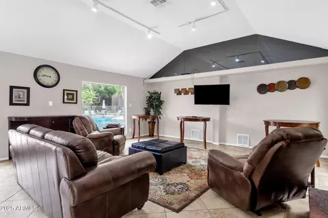 Living - 5525 E Thomas Rd #M9, Phoenix, AZ 85018 photo 5 of 5