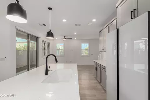4752 S Ferric --, Mesa, AZ 85212 photo 8