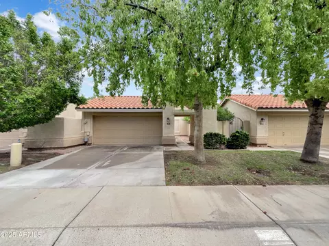 334 W Lodge Dr, Tempe, AZ 85283