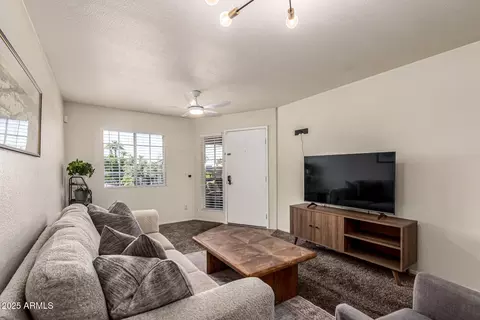 Living - 1720 E Thunderbird Rd #2058, Phoenix, AZ 85022 photo 2 of 4