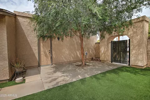 Exterior - 619 E Jensen St #92, Mesa, AZ 85203 photo 8 of 8