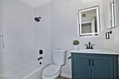 Bath - 619 E Jensen St #92, Mesa, AZ 85203 photo 3 of 3