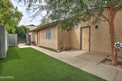 Exterior - 619 E Jensen St #92, Mesa, AZ 85203 photo 2 of 8