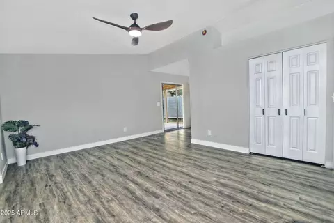 Living - 619 E Jensen St #92, Mesa, AZ 85203 photo 2 of 3